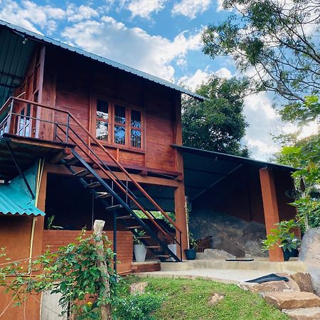 Lion Wood Treehouse Villa Talkote Kültér fotó