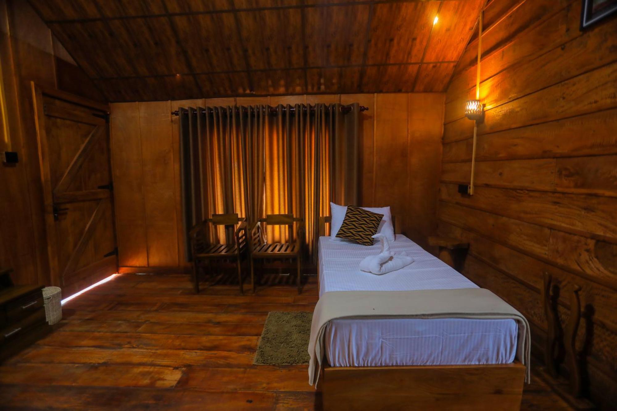 Lion Wood Treehouse Villa Talkote Kültér fotó