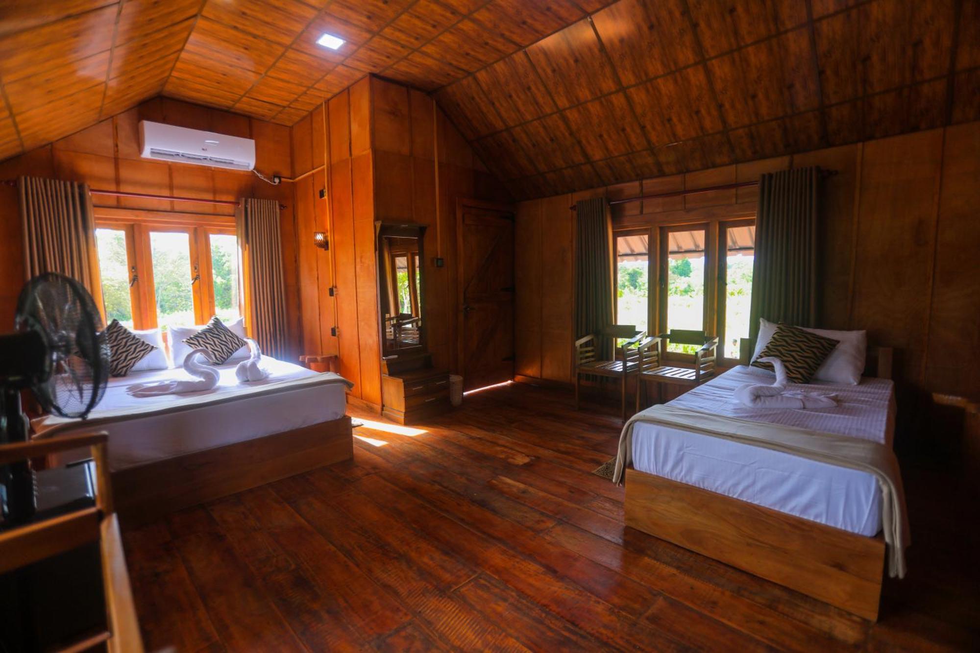 Lion Wood Treehouse Villa Talkote Kültér fotó
