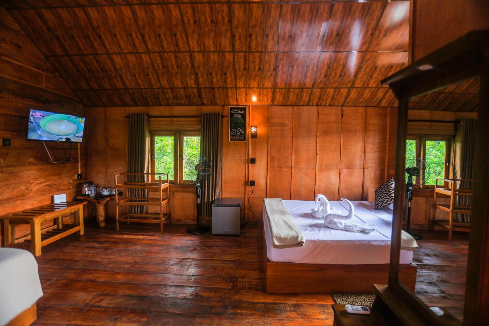 Lion Wood Treehouse Villa Talkote Kültér fotó