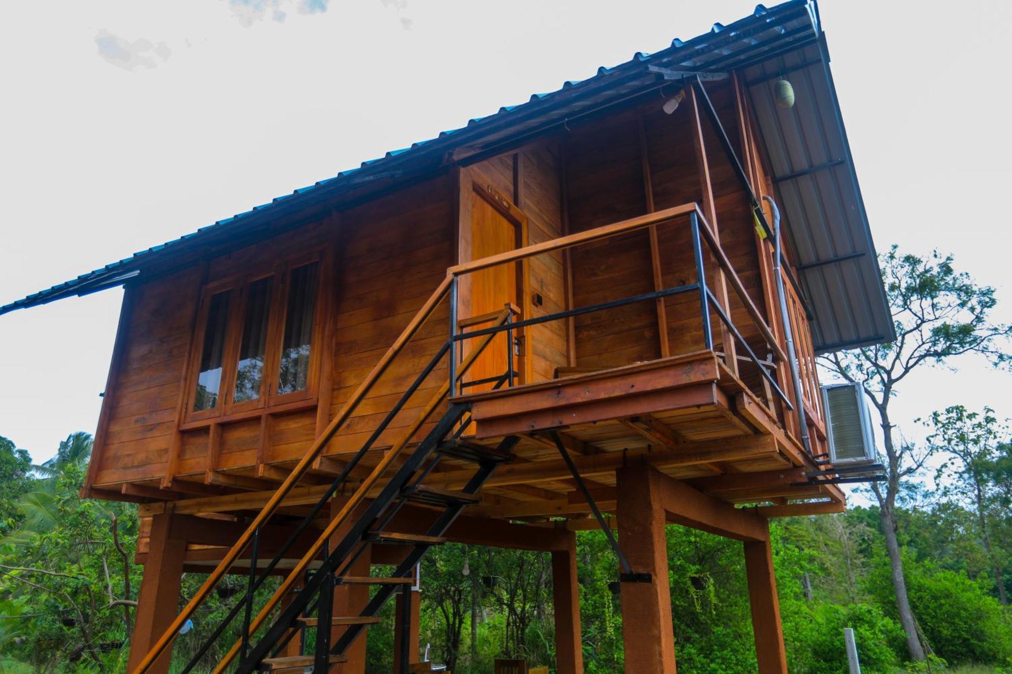 Lion Wood Treehouse Villa Talkote Kültér fotó