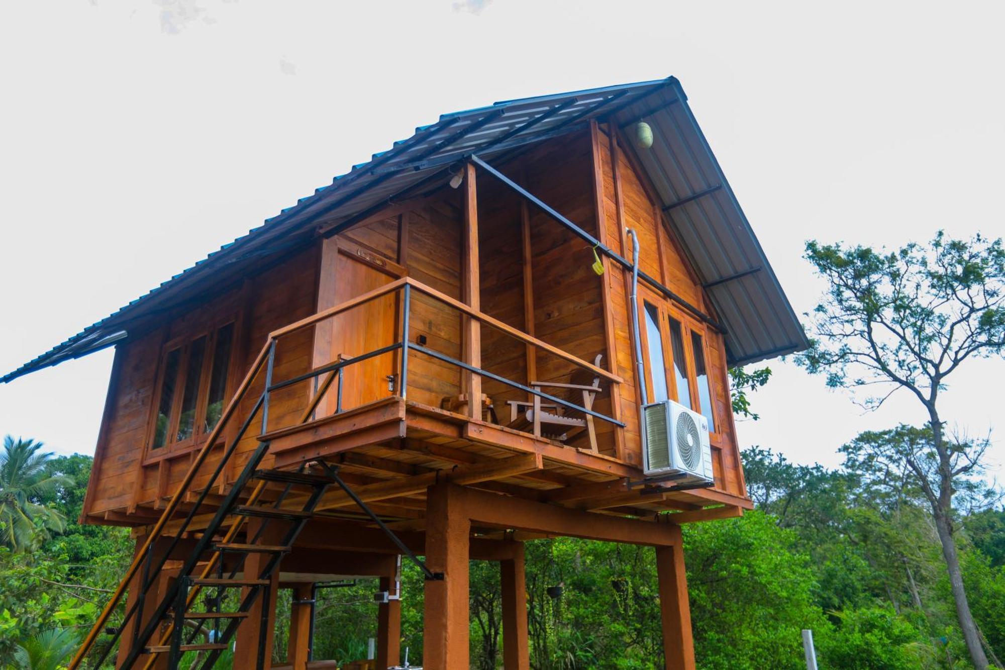 Lion Wood Treehouse Villa Talkote Kültér fotó
