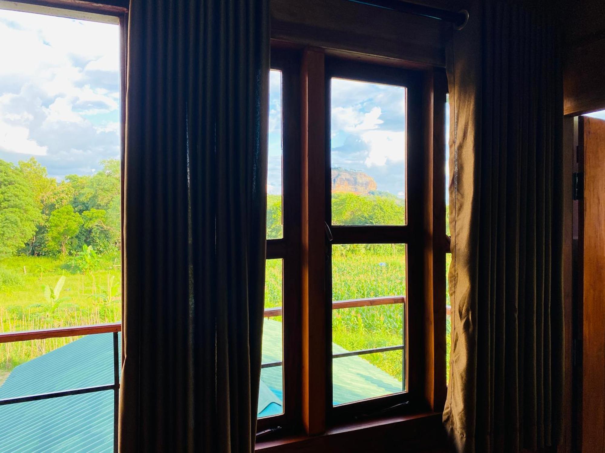 Lion Wood Treehouse Villa Talkote Kültér fotó