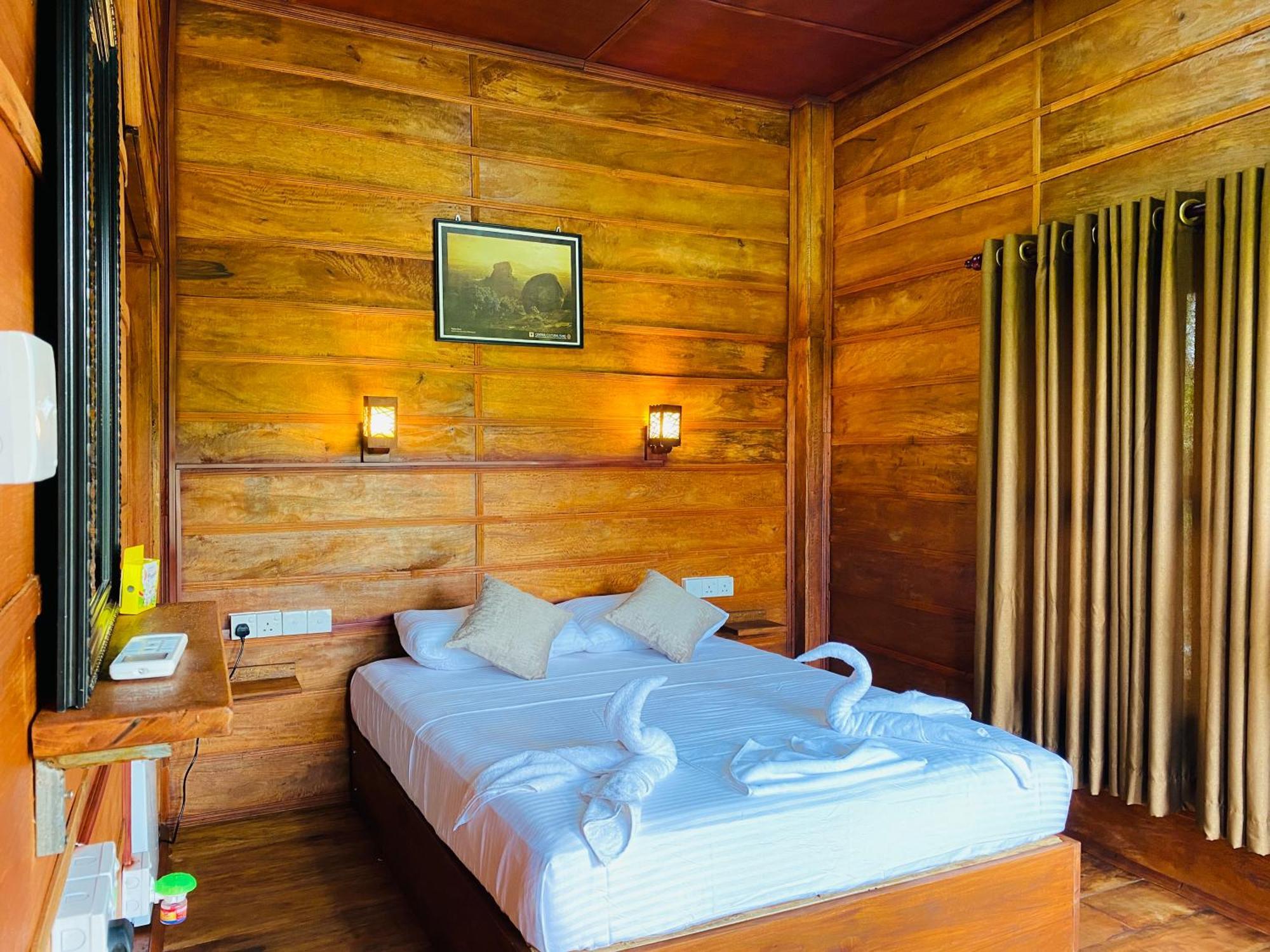 Lion Wood Treehouse Villa Talkote Kültér fotó