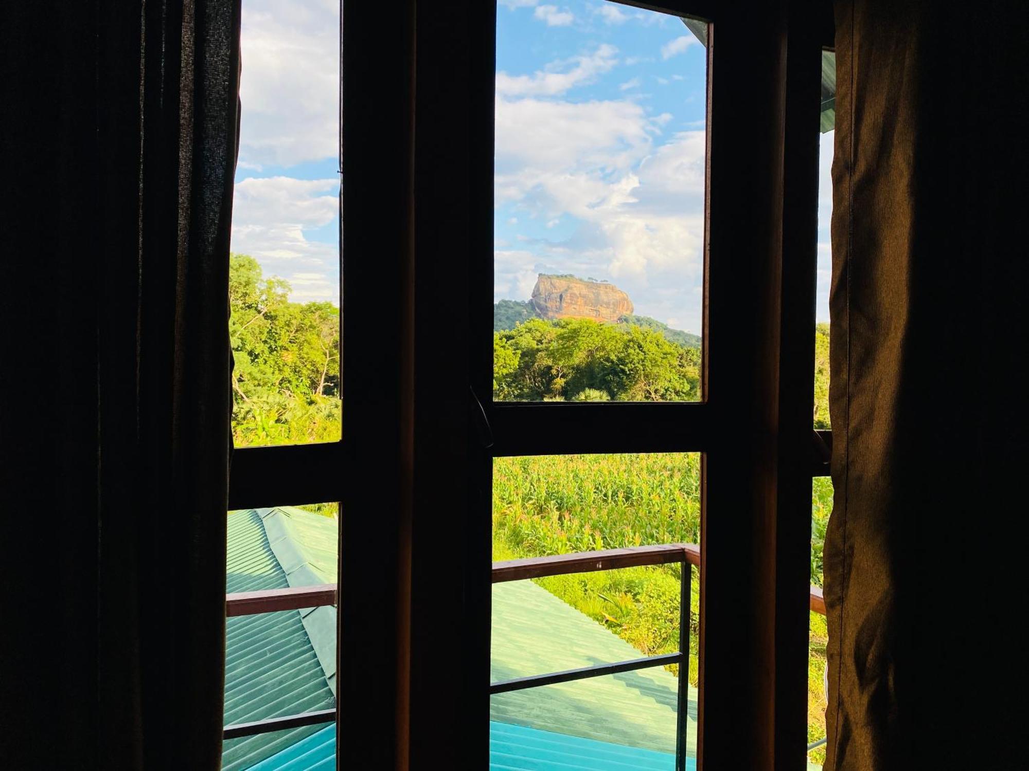Lion Wood Treehouse Villa Talkote Kültér fotó